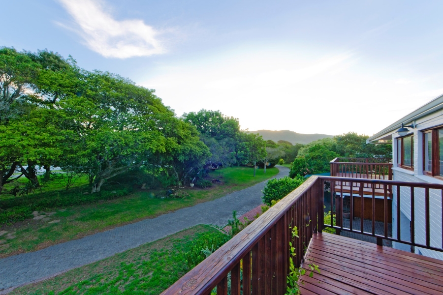 6 Bedroom Property for Sale in Leisure Isle Western Cape